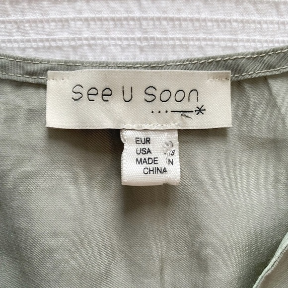 SEE U SOON SAGE GREEN SHORT SMOCKED PEASANT SLEEVE SURPLICE MAXI DRESS - XS - Picture 5 of 8